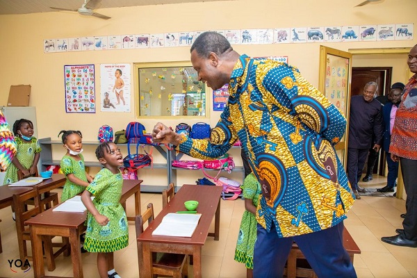 IS YOUR CHILD STRUGGLING AT SCHOOL? HERE’S WHAT YOU CAN ASK THE TEACHER